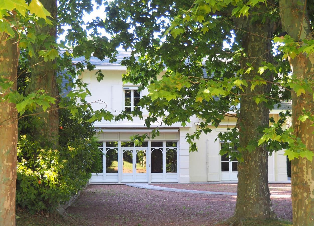 La Souveraine Saint-Genis-Laval Eksteriør billede